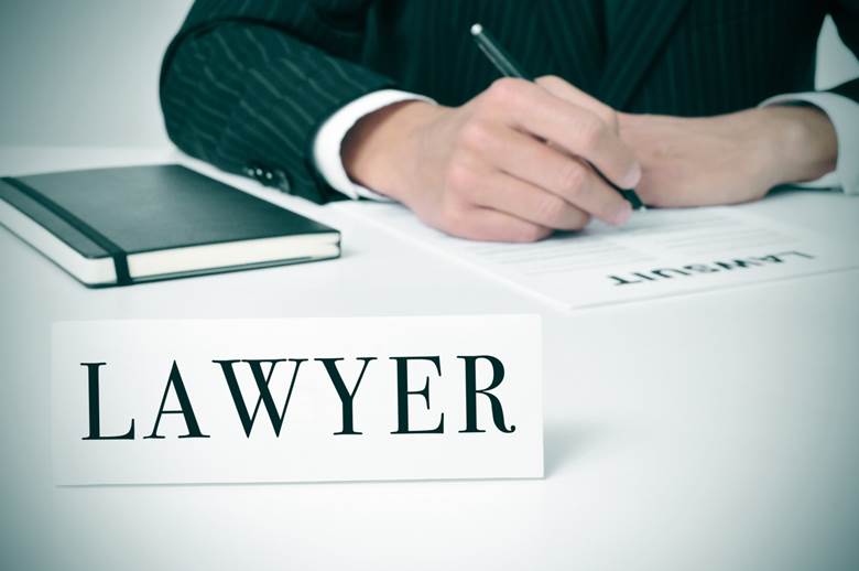 Personal Injury Lawyers: How Do Their Fees Work?
