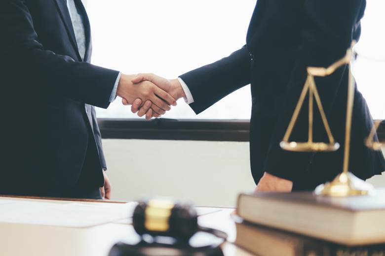 Important Questions to Ask the Best Law Firm Before Hiring Them